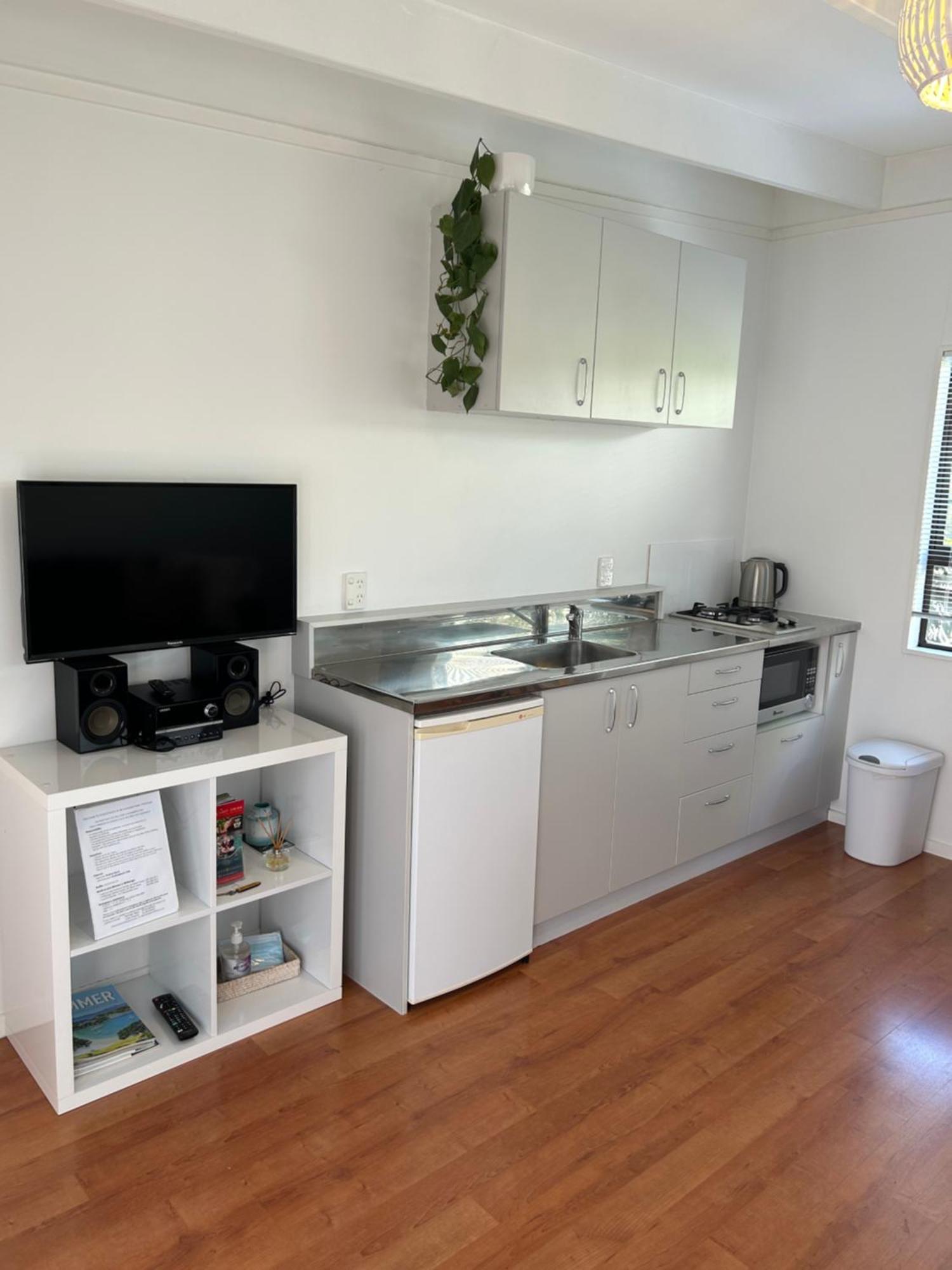 Evolve Bach Villa Whitianga Eksteriør billede